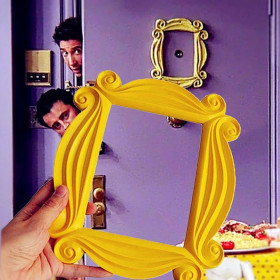 Рамка сериал Друзья Friends желтая